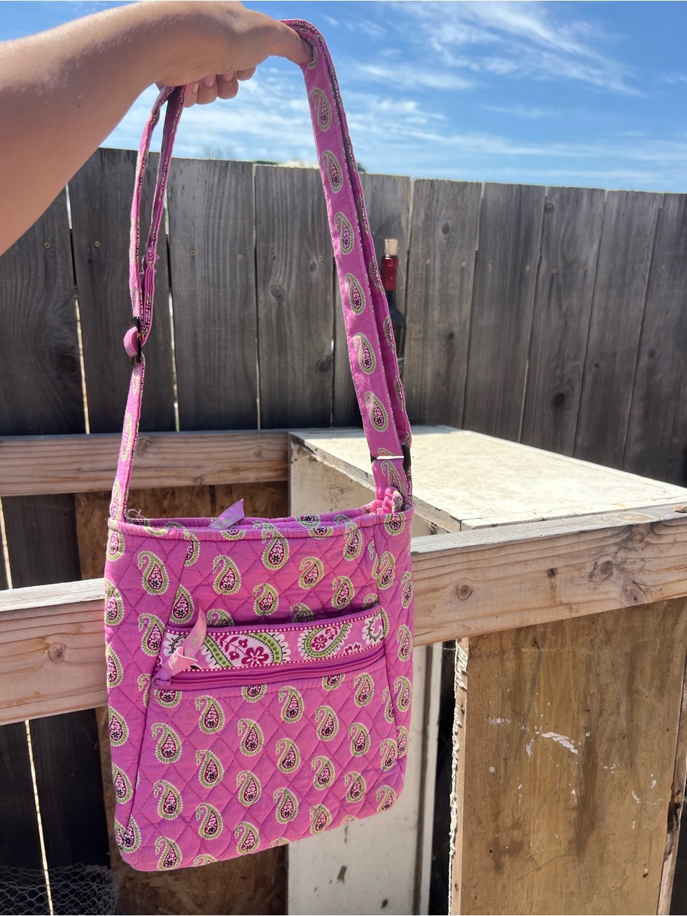 Vera Bradley Pink Paisley quilted crossbody bremuda bag  with green accents/ pin